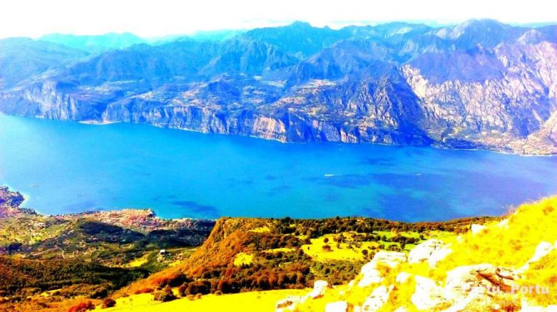 Widok na Jezioro z góry Monte Baldo